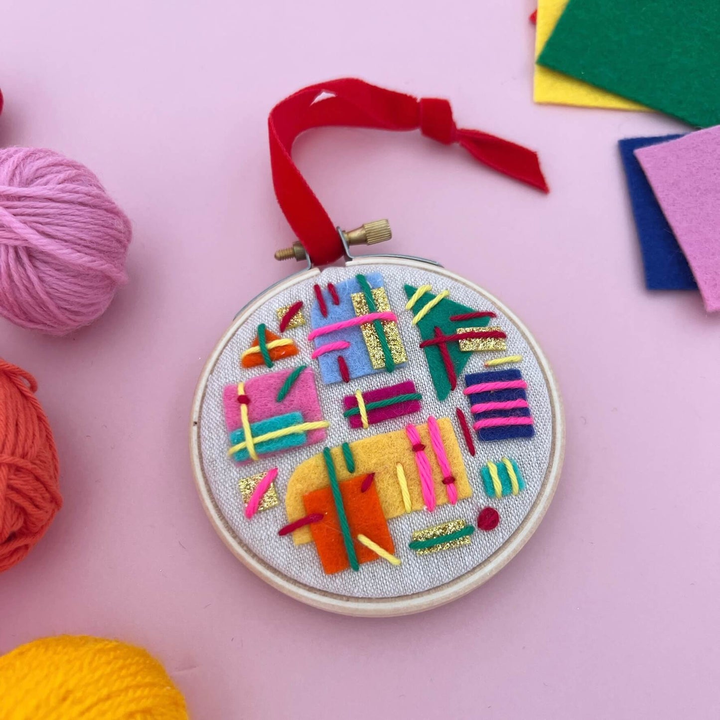 Mini Abstract Embroidery Kit