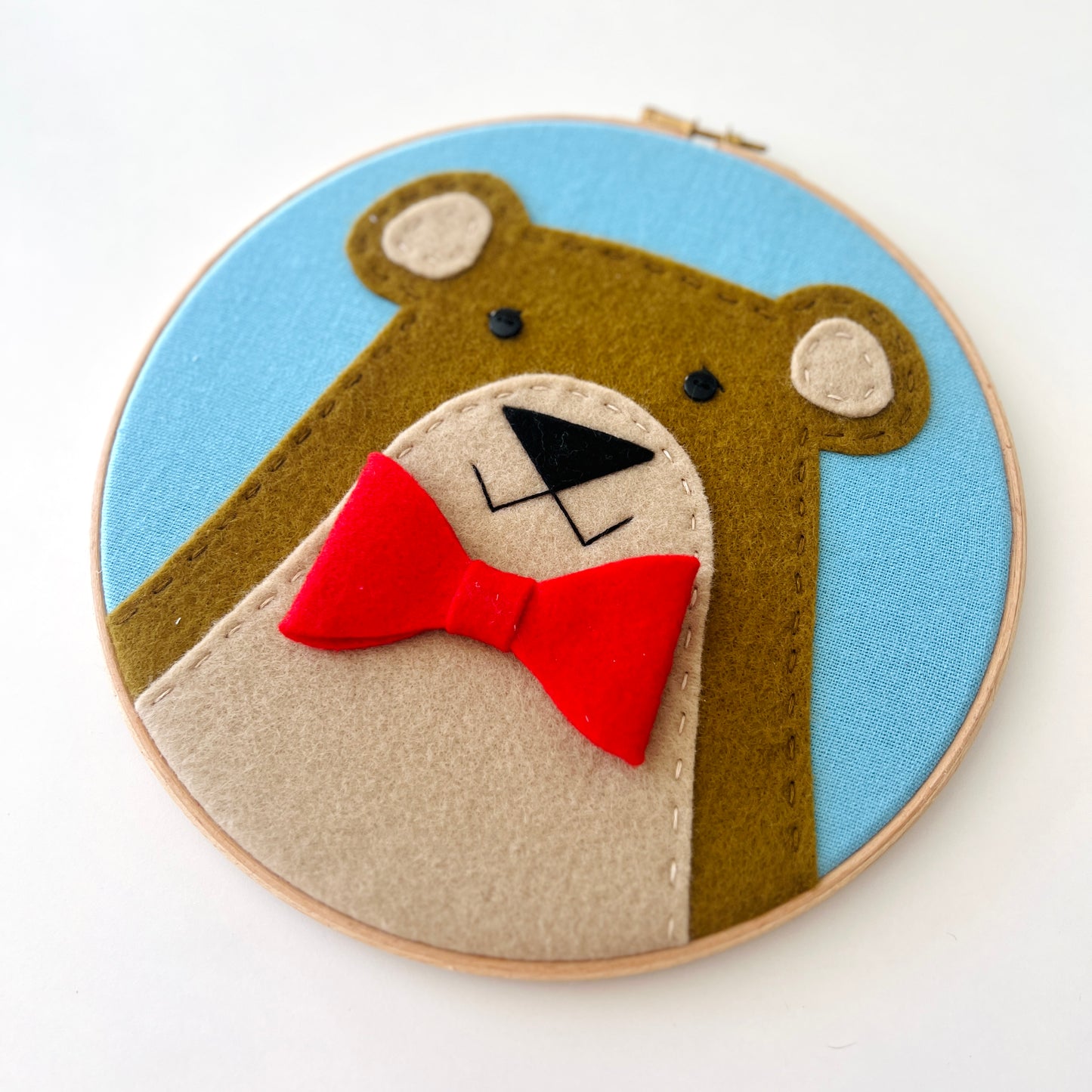 Teddy - Embroidered Hoop