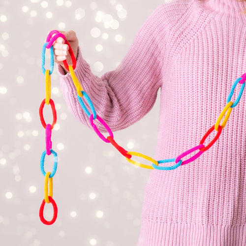 Knitted Garland Chain